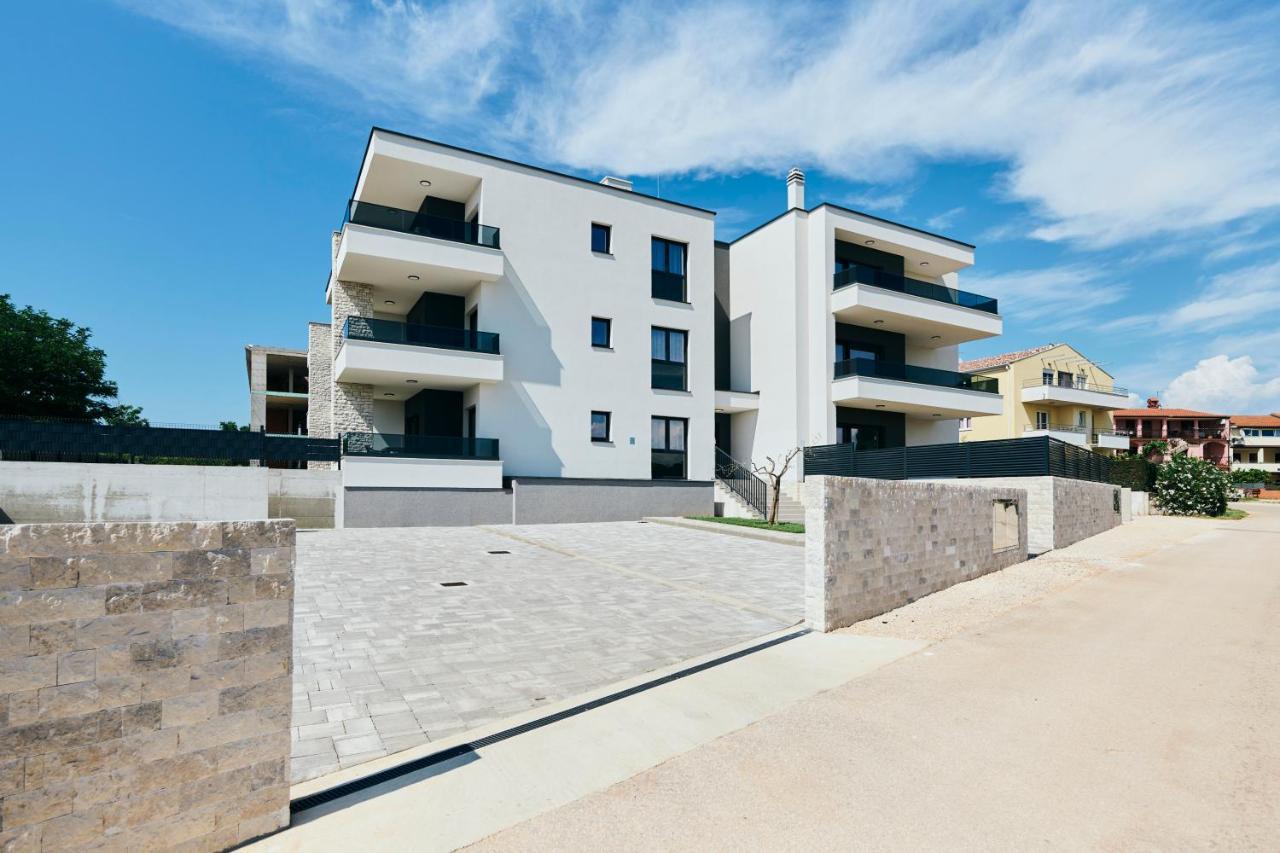 Apartments San Maris 2 Umag Extérieur photo